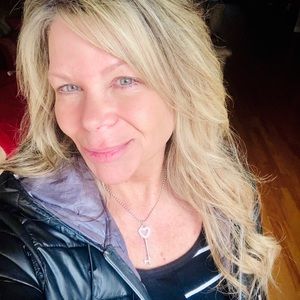 Meet your Posher, Deanne